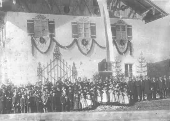 1906